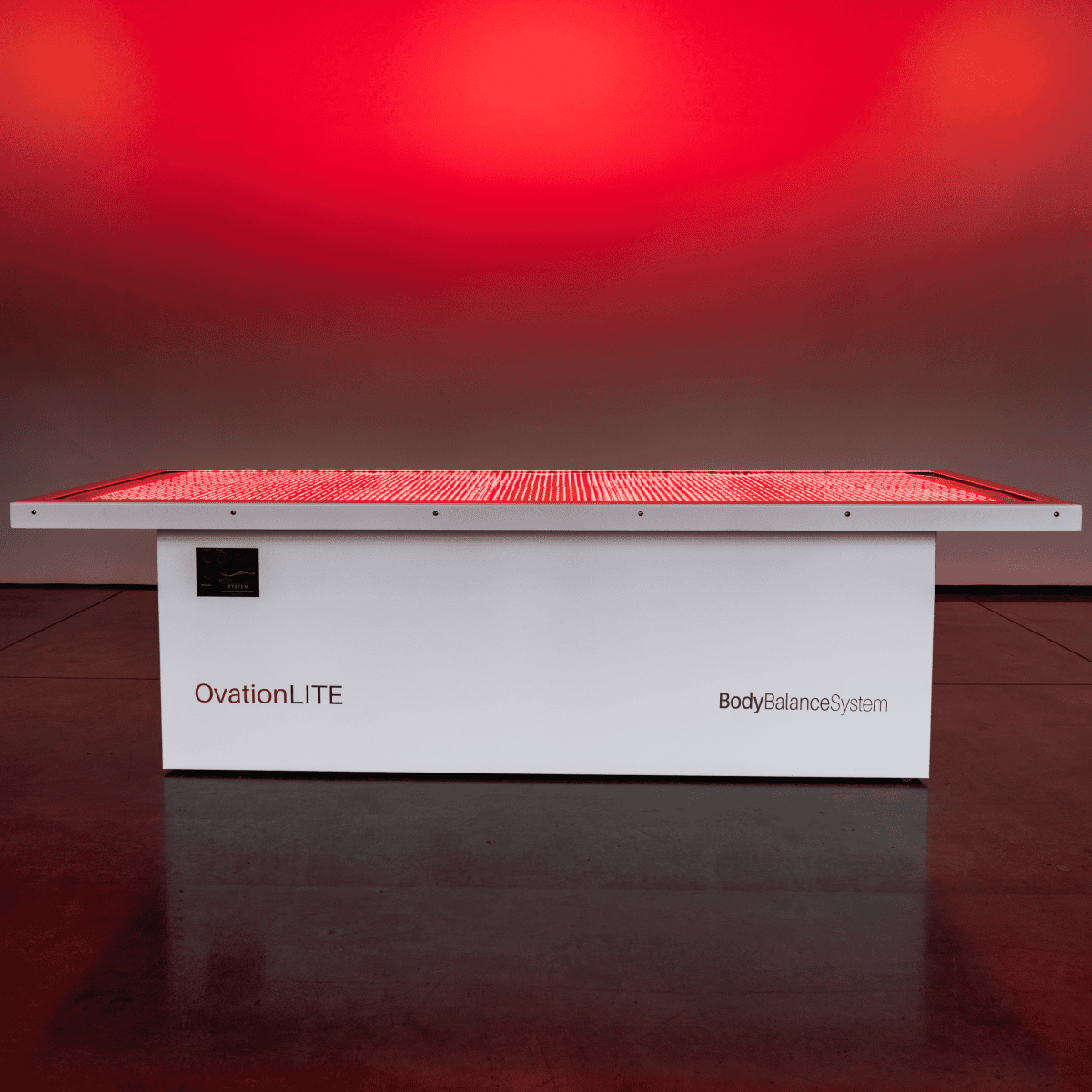 OvationLITE full body red light therapy bed for wellness and recovery.