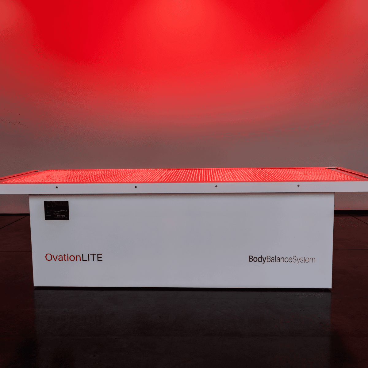 OvationLITE full body red light therapy bed for wellness and recovery.