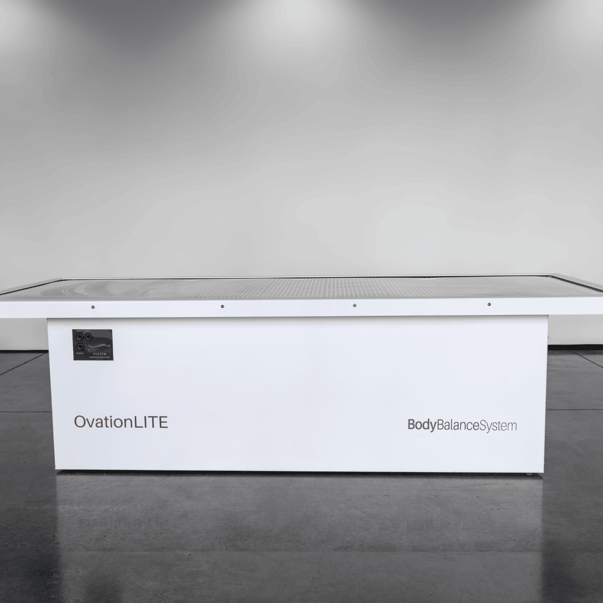 OvationLITE full body red light therapy bed for wellness and recovery.