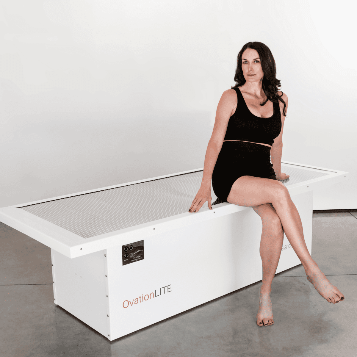 OvationLITE full body red light therapy bed for wellness and recovery.